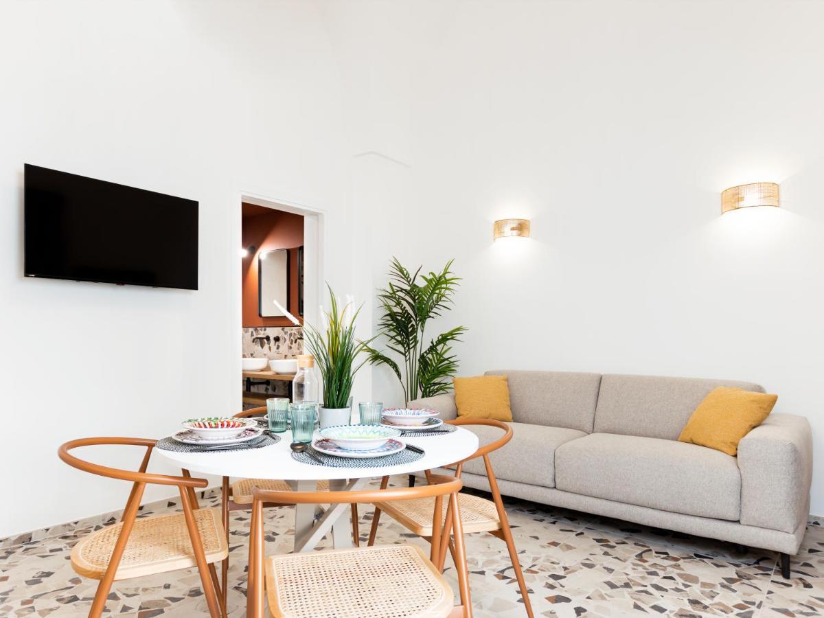 Cally Suite Room Martina Franca Exterior foto